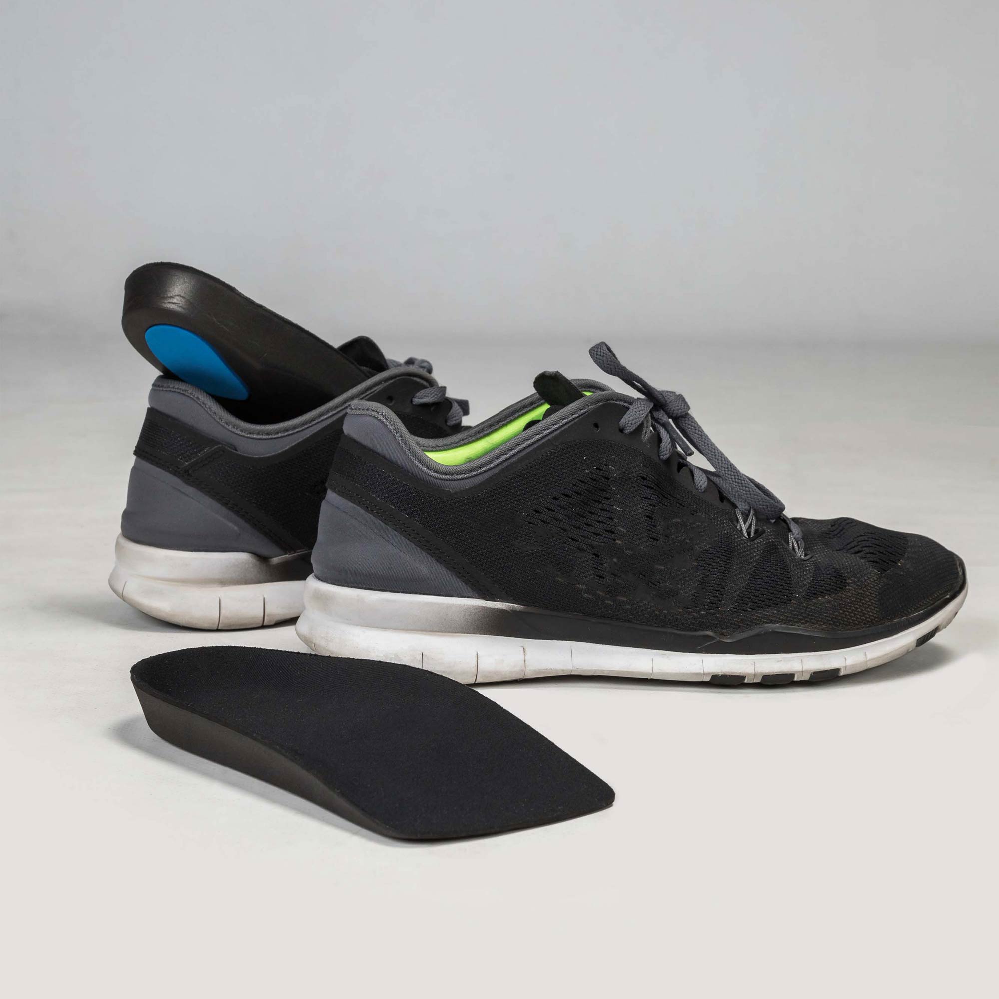 Back on Tack x Swedish Posture Terapeutiskt Fotinlägg – Svart