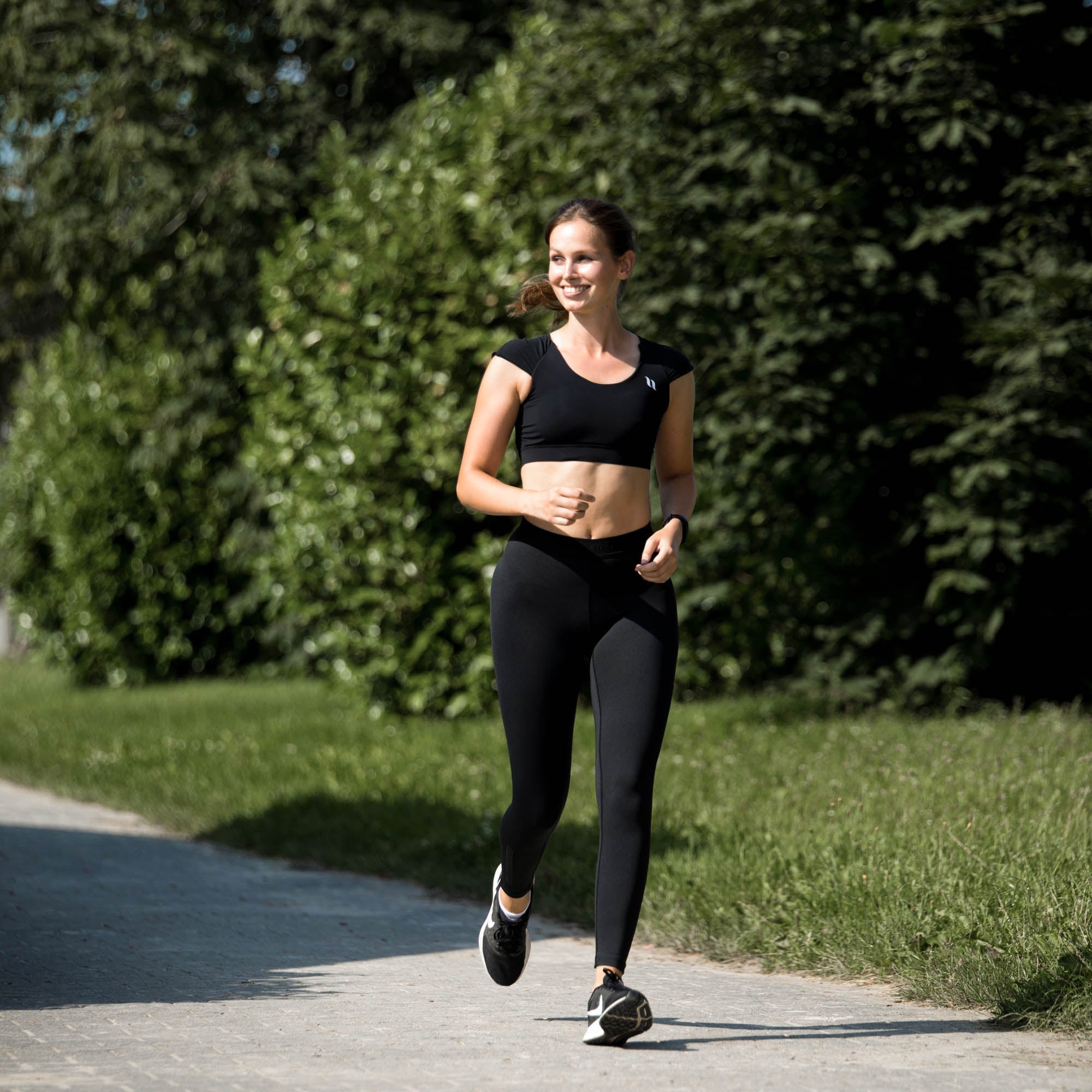 Back on Tack x Swedish Posture Sport Topp – Svart