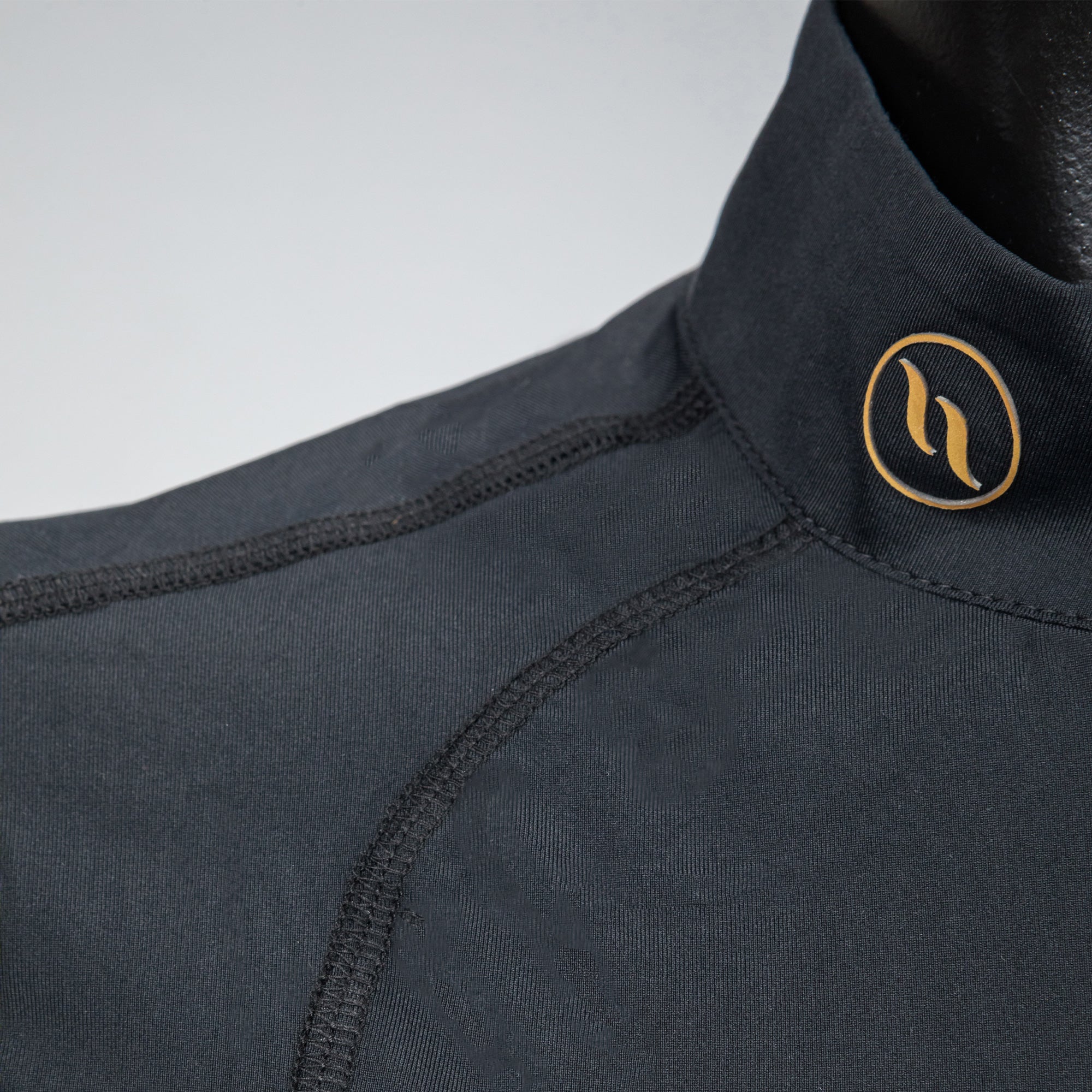 Back on Track Inez T-shirt – Svart