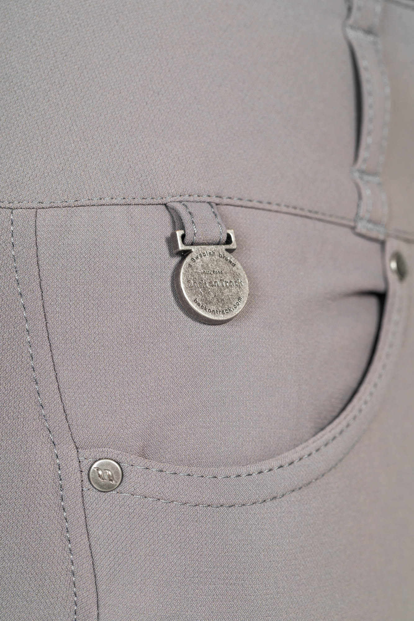 Back on Track Julia Ridbyxor Knäskodda – Grå