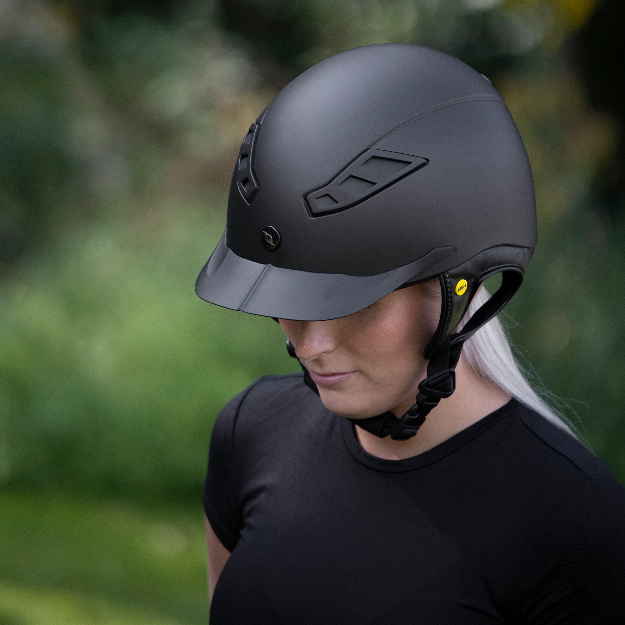 Back on Track MIPS Lynx II Smooth Top – Svart