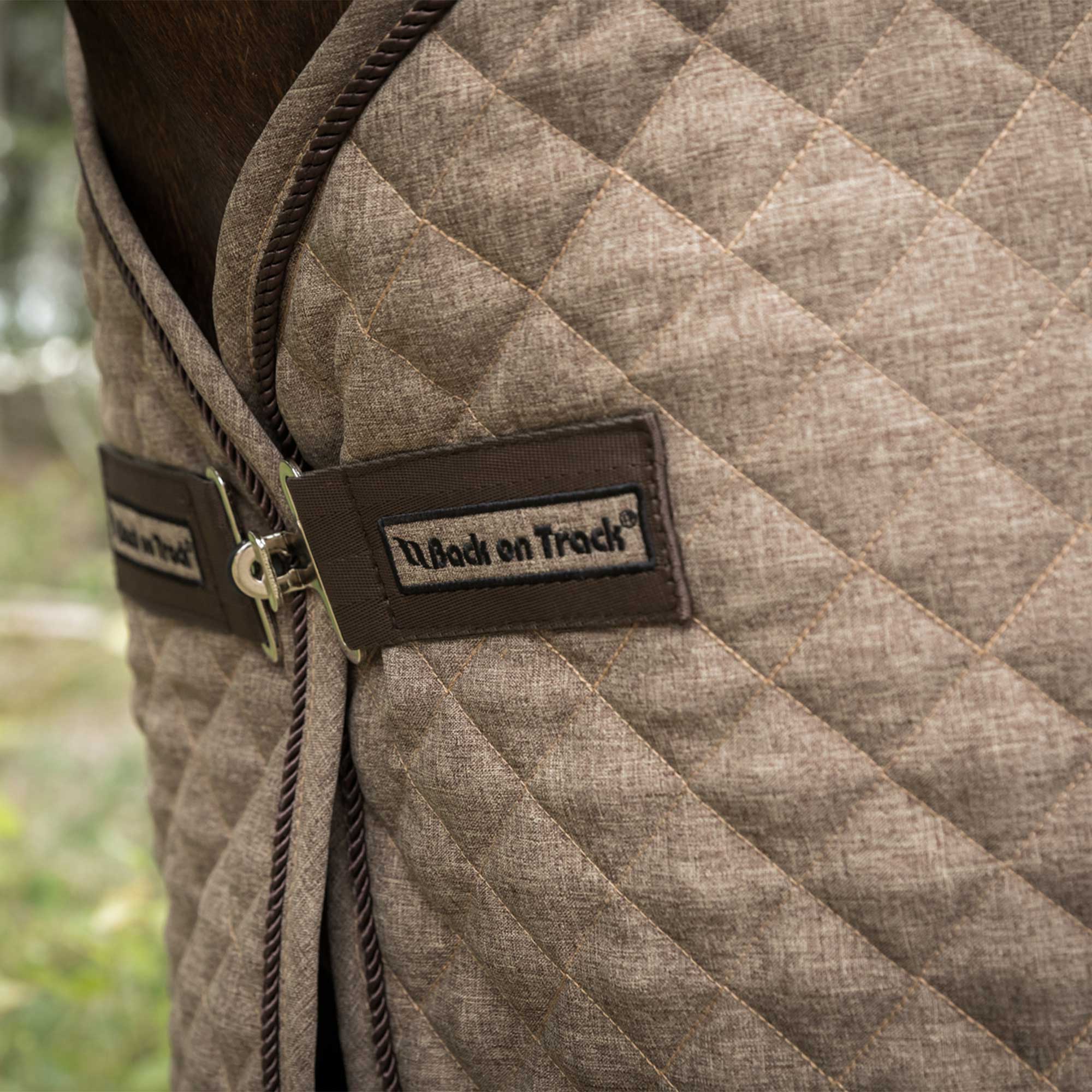 Back on Track Haze Collection Hästtäcke – Brun