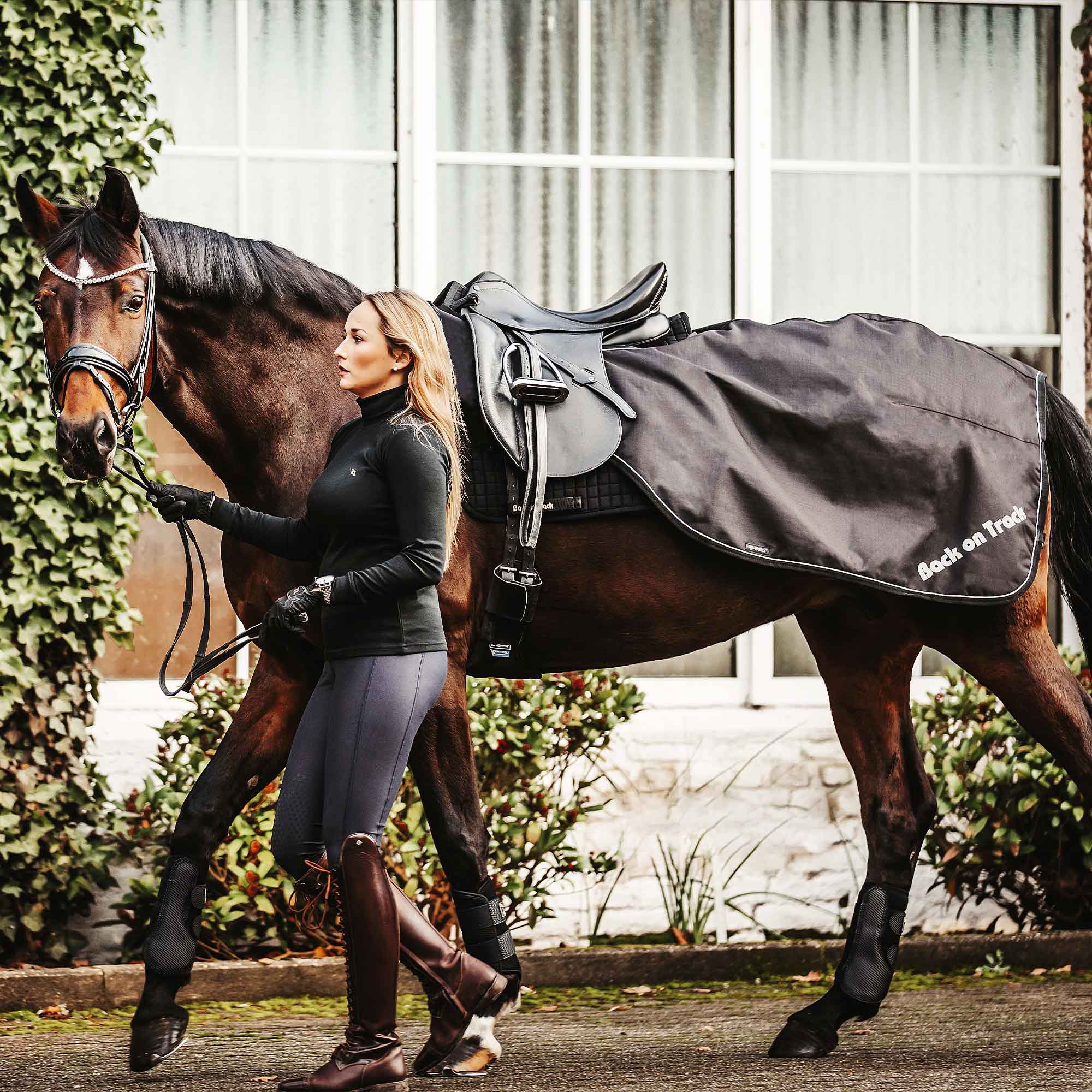 Back on Track Sammy Skrittäcke – Svart