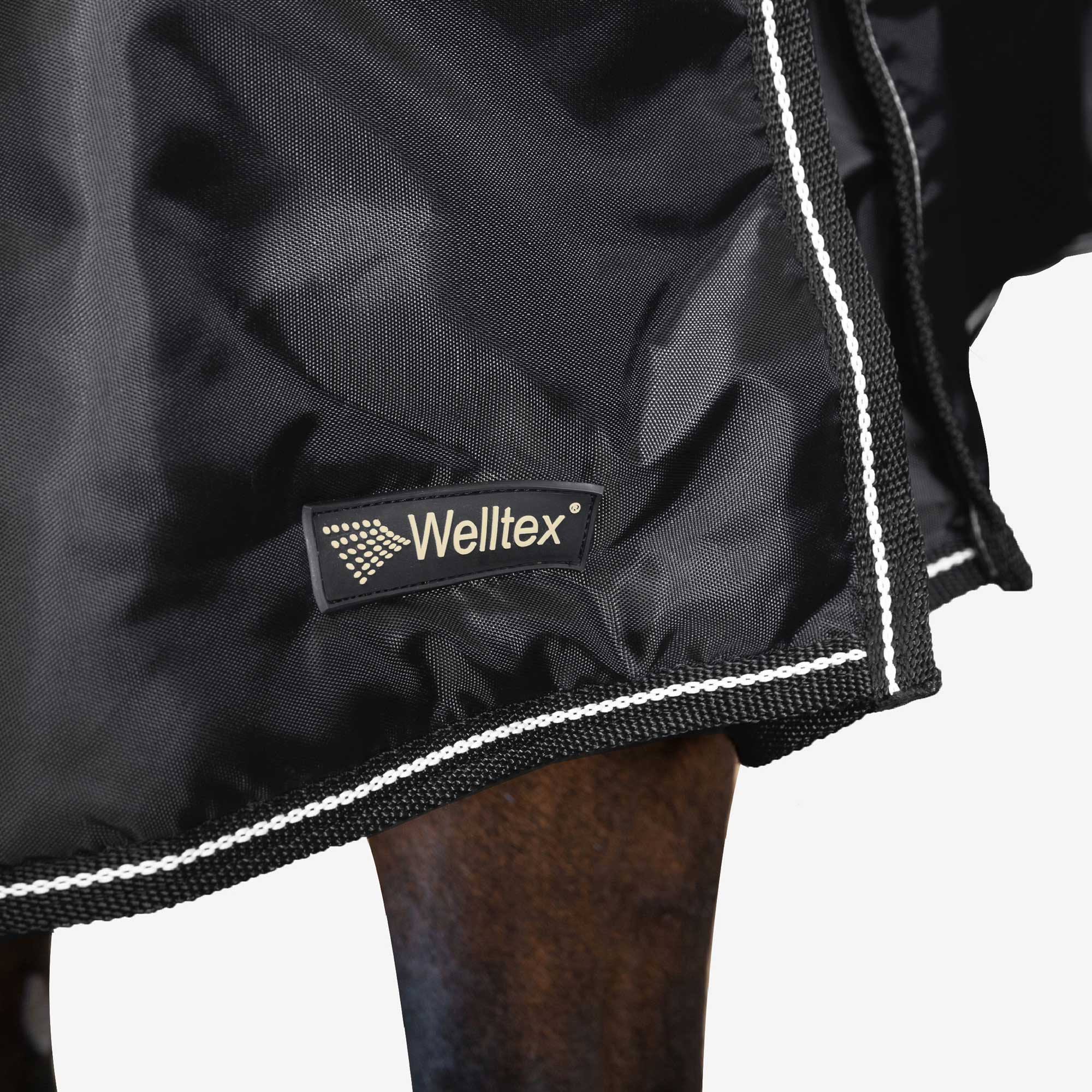 Back on Track Millie Stalltäcke 200g – Svart