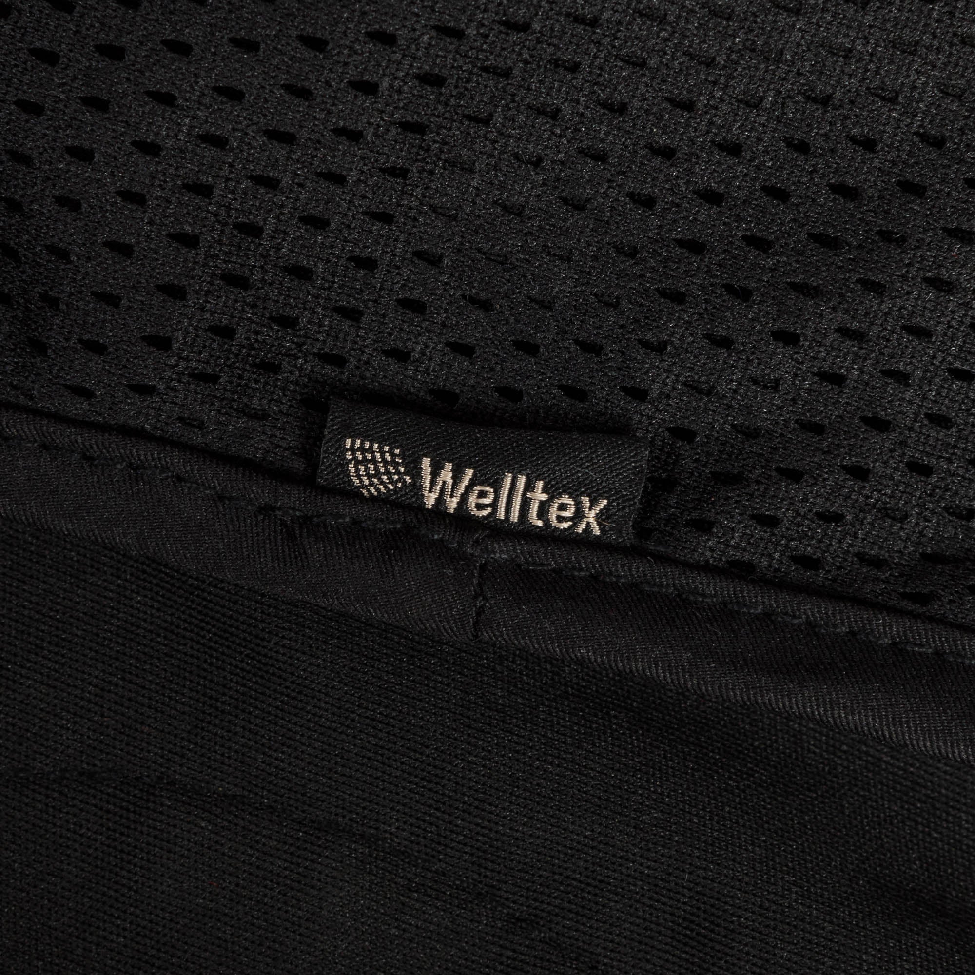 Back on Track Ljuddämpande Huva modell Aureum – Svart