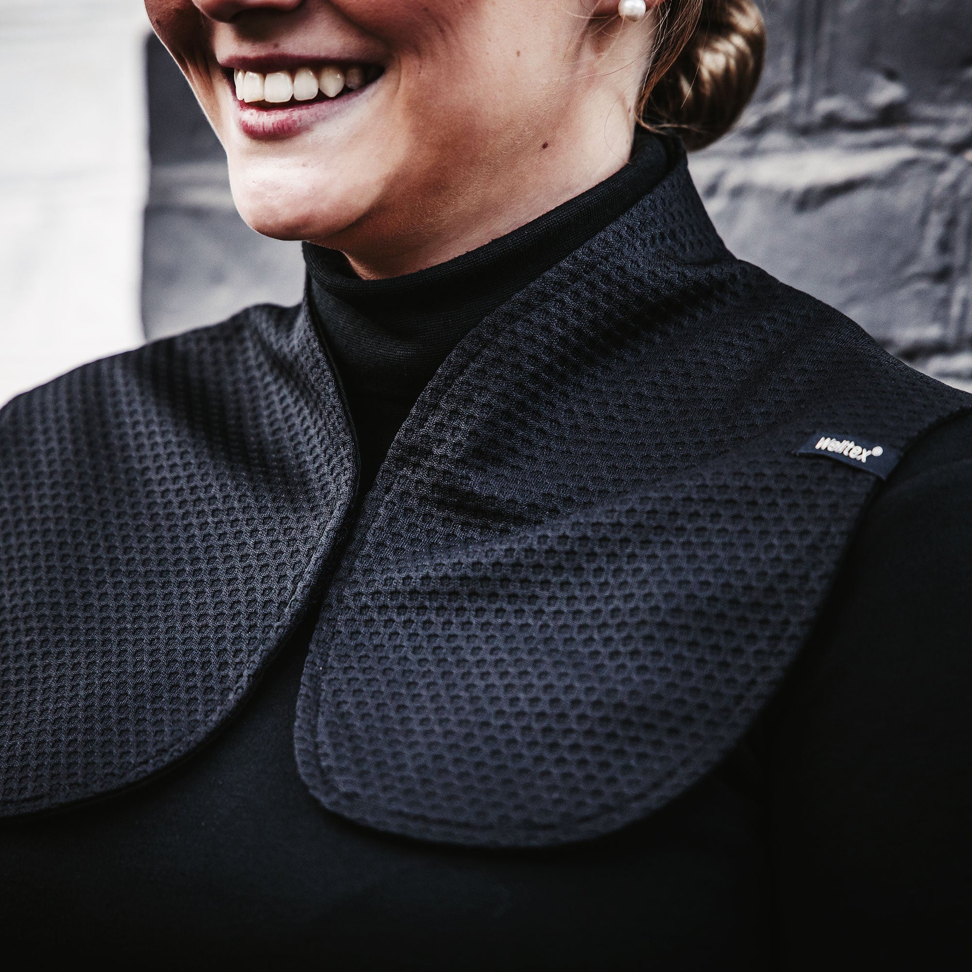 Back on Track Carnelian Nackskydd – Svart