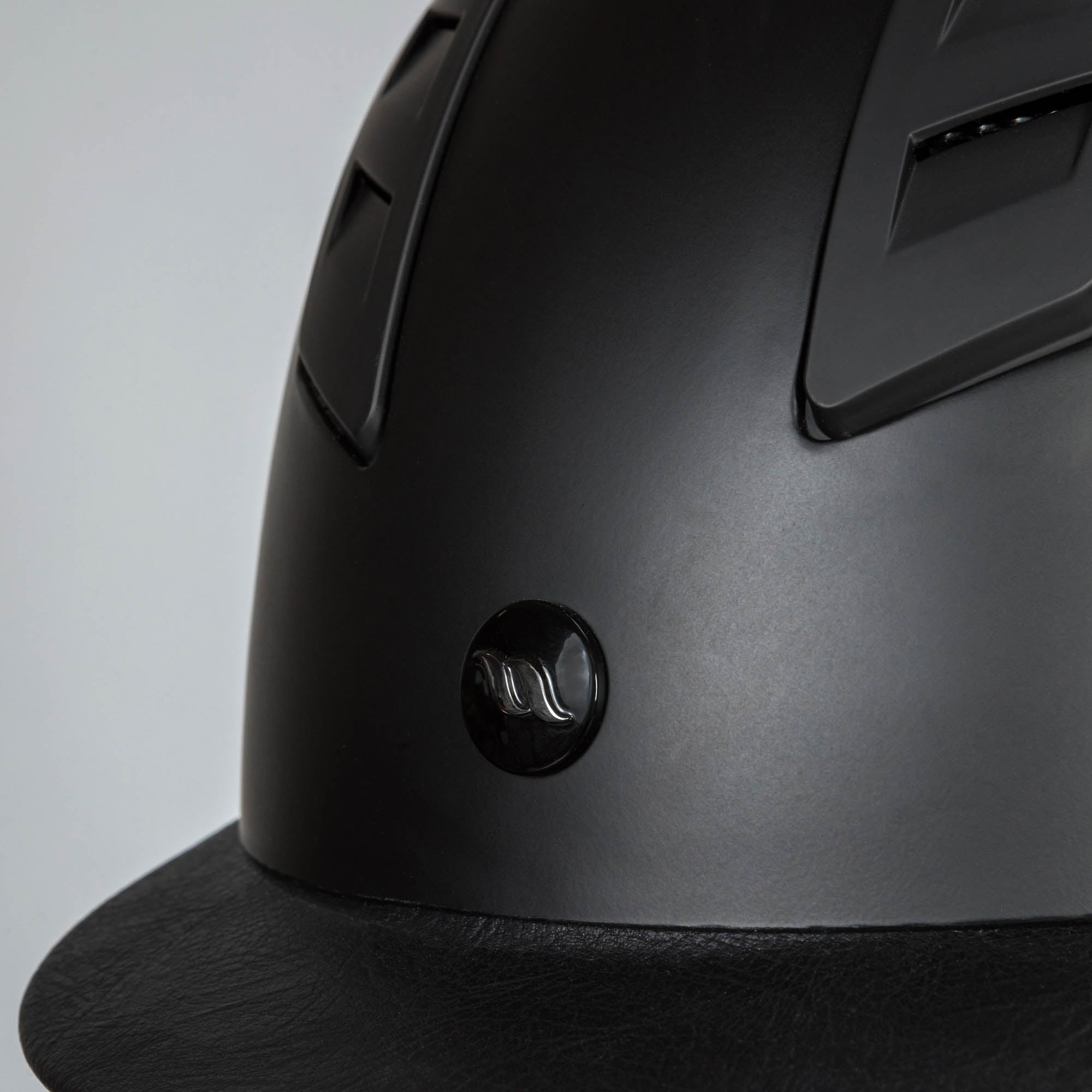 Back on Track MIPS Neoz Ridhjälm - Svart