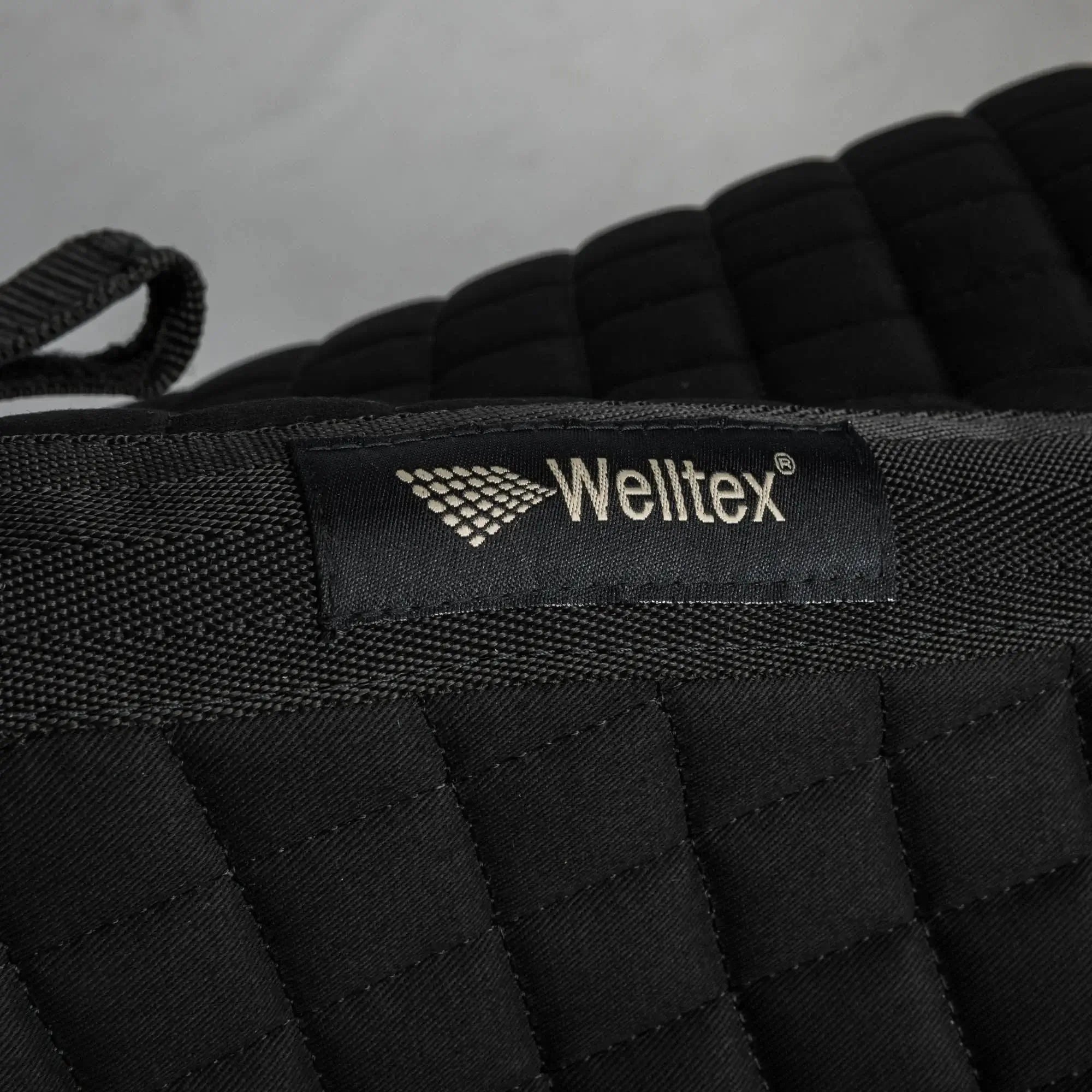 Back on Track Schabrak Dressyr No II – Svart