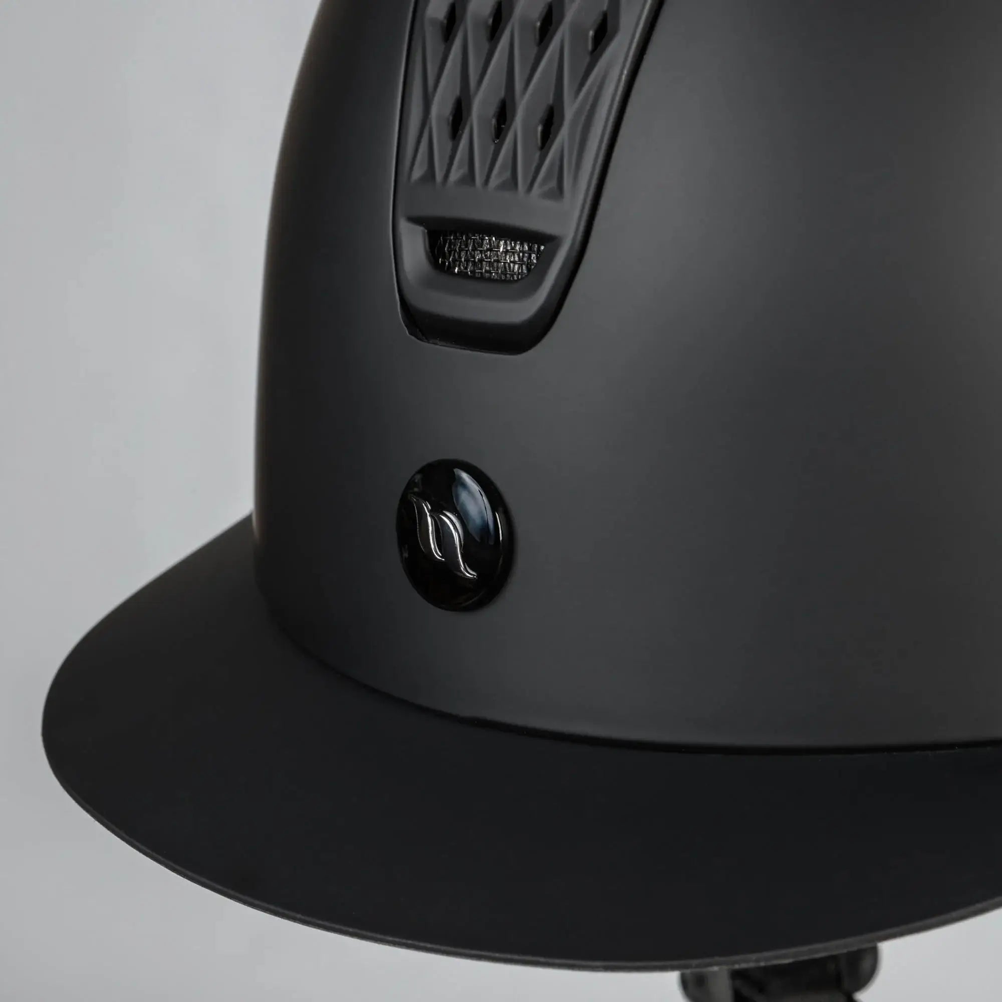 Back on Track Silves Smooth Top MIPS – Svart