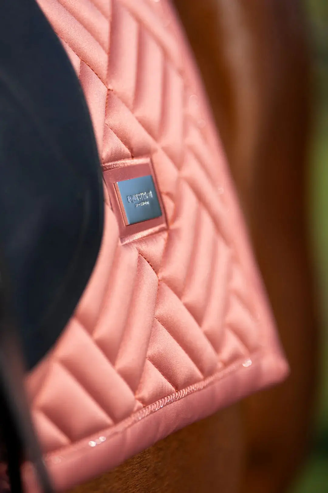 Equestrian Stockholm Dressyrschabrak - Coral