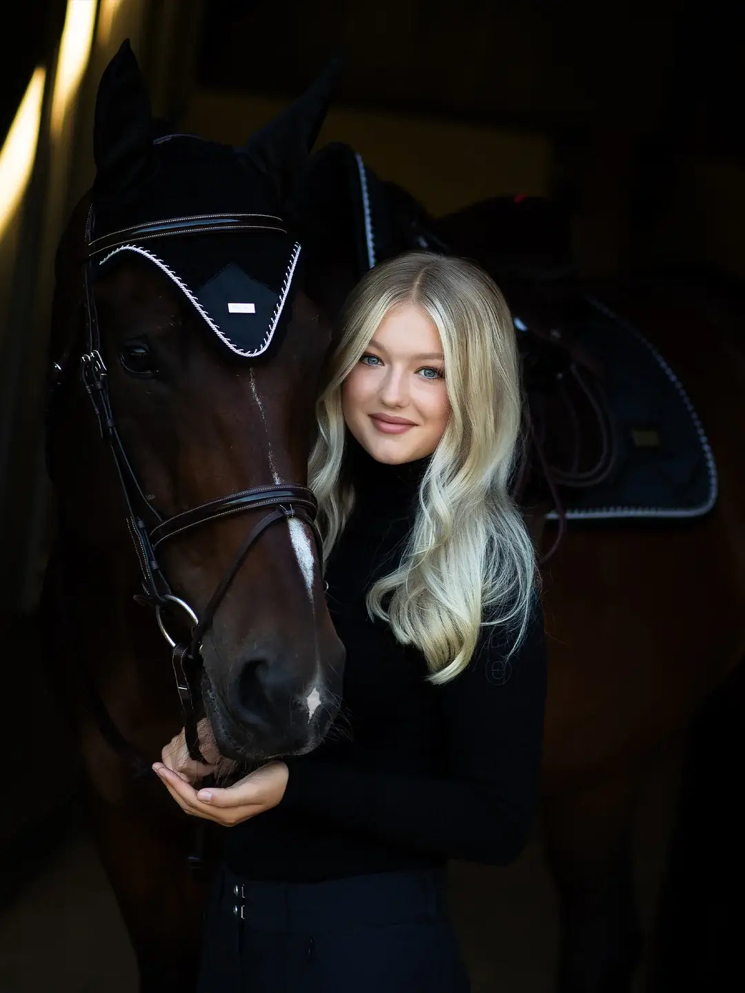 Equestrian Stockholm Hoppschabrak - Black Edition