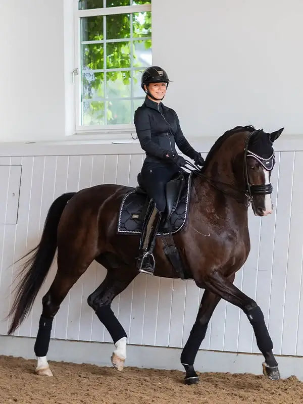 Equestrian Stockholm Dressyrschabrak - Black Edition