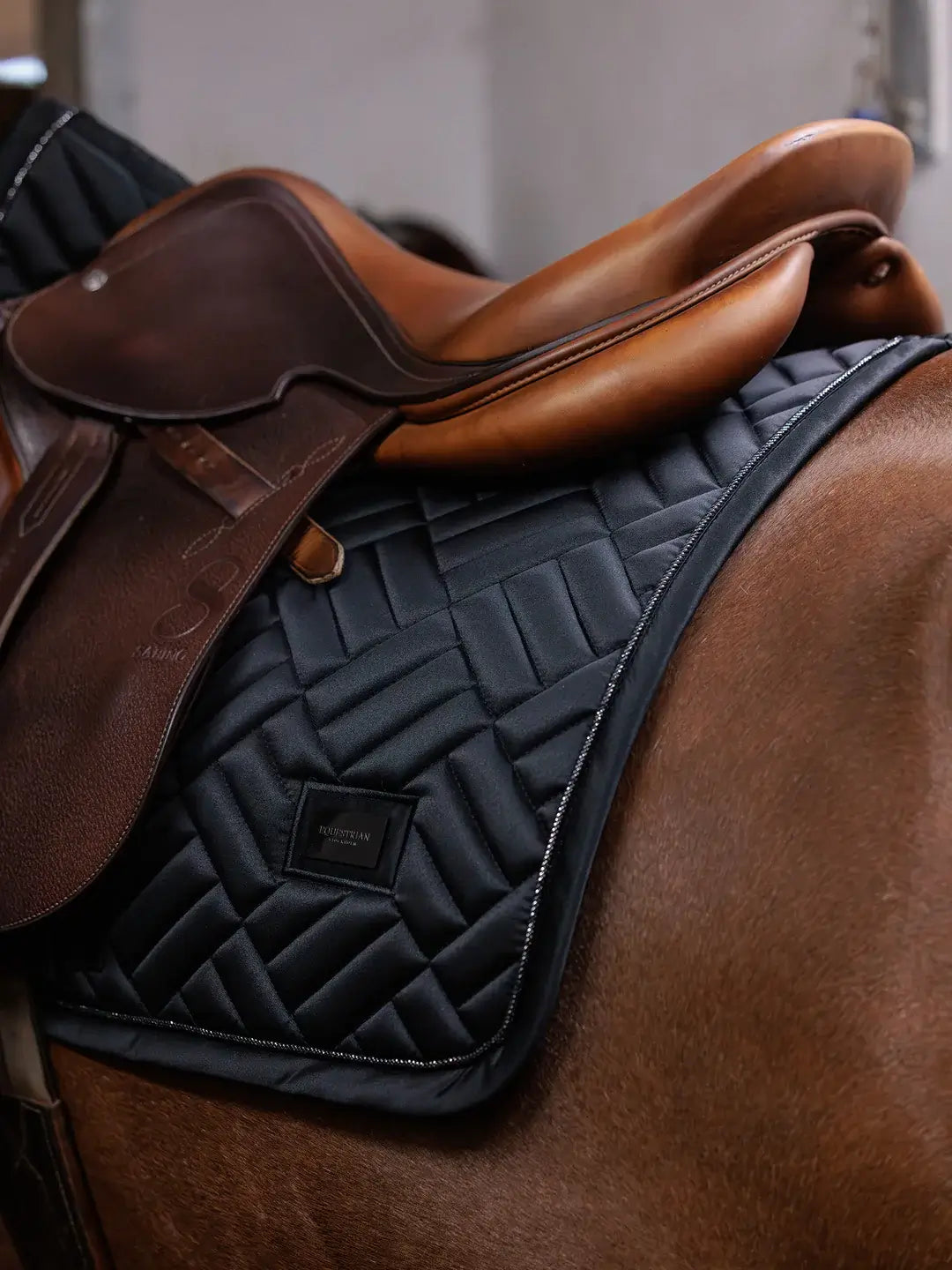 Equestrian Stockholm Hoppschabrak - Modern Black