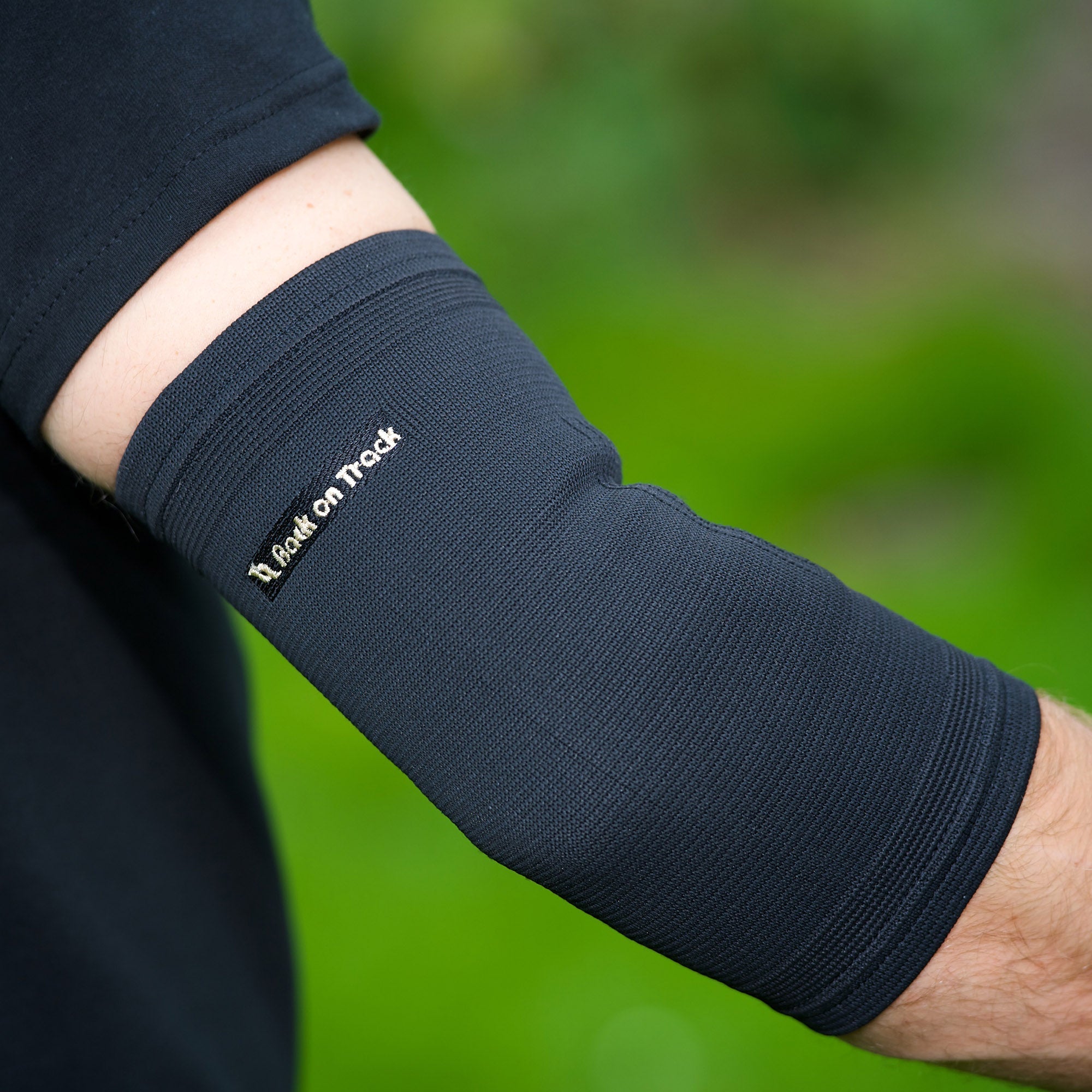 Back on Track Armbågsskydd – Svart