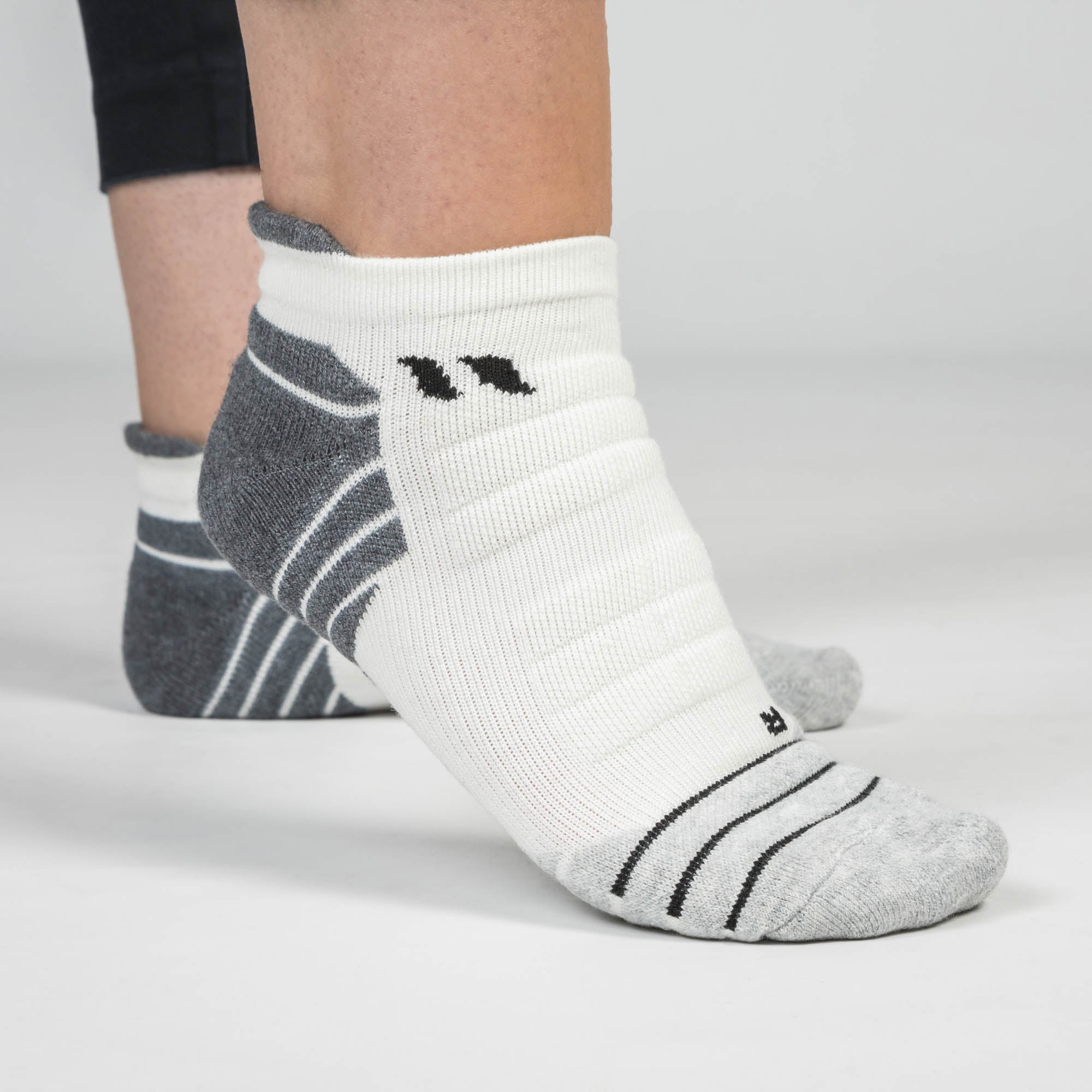 Back on Track Ankelstrumpor modell Aspen – Vit