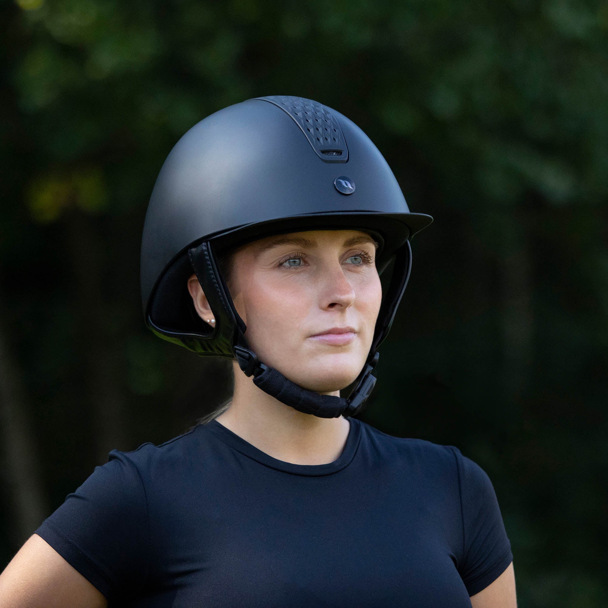 Back on Track Silves Smooth Top MIPS – Svart