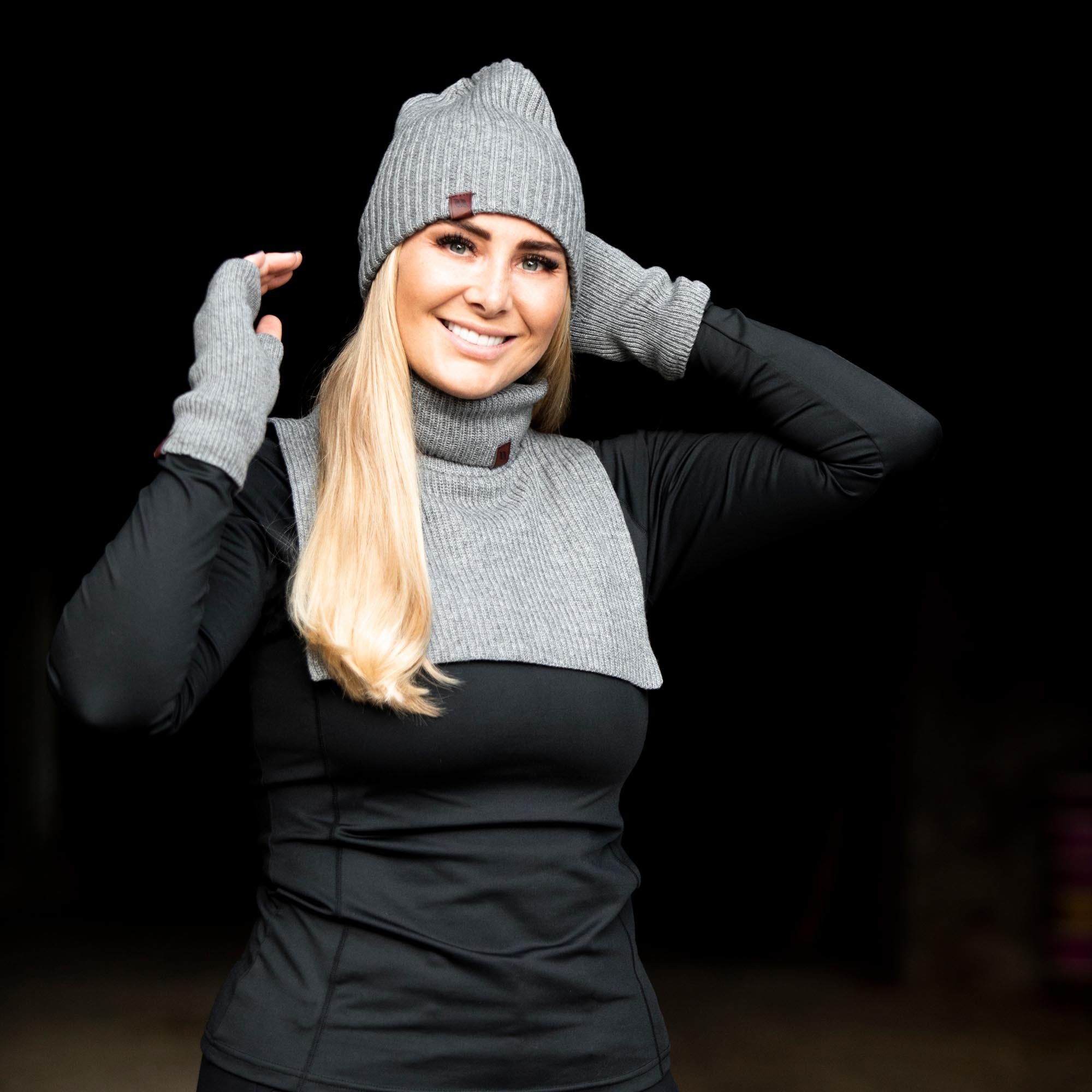 Back on Track Eli Polokrage i Ullmix – Ljusgrå