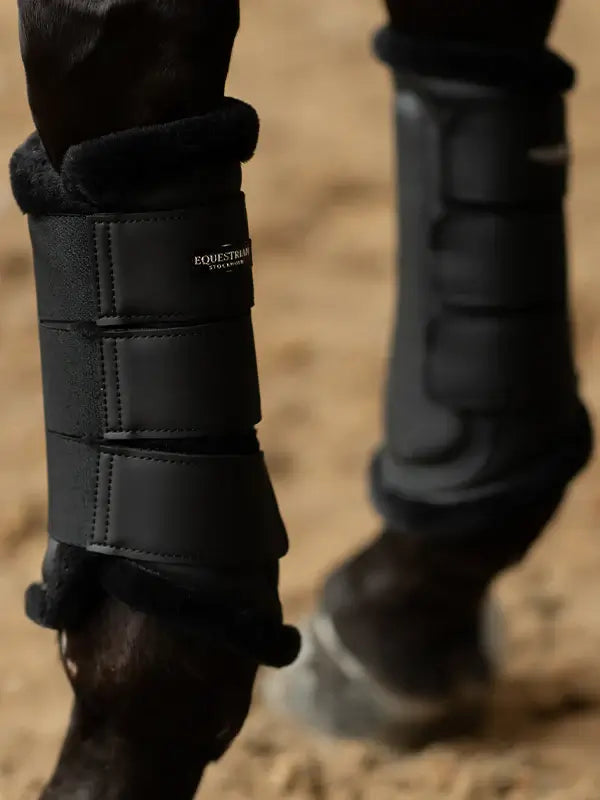 Equestrian Stockholm Benskydd - All Black